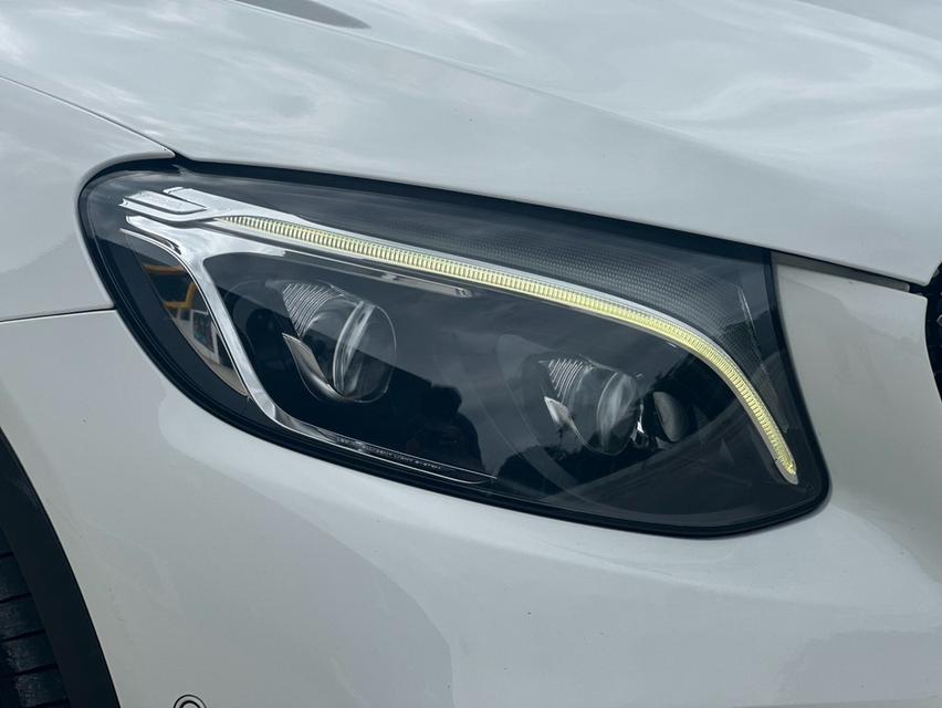 (แจ้งรหัสรถ NCT217) Mercedes Benz GLC43 Coupe 2018 จด 2019 รูปย่อยที่ 2