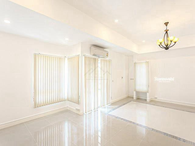 ขาย โฮมออฟฟิศ 4 ชั้น ลาดพร้าว 110 รีโนเวทใหม่ ใกล้รถไฟฟ้าสายสีเหลือง ใกล้เลียบด่วน วังทองหลาง โพธิ์แก้ว นวมินทร์111 9