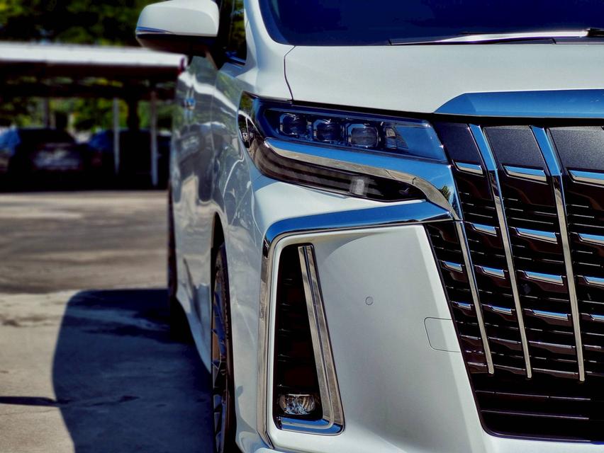 Toyota Alphard 2.5 SC Package ปี 2023 ไมล์ 29,xxx km. 18