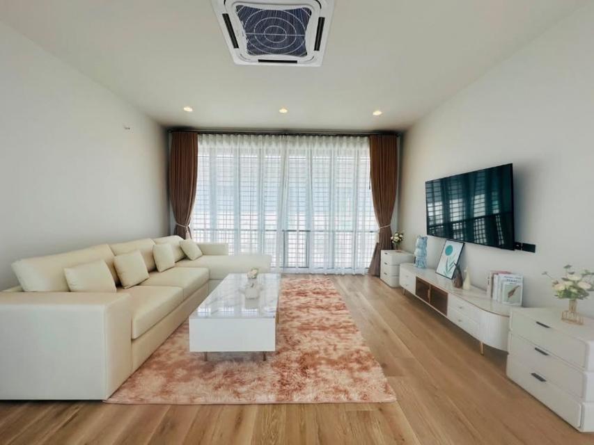 ให้เช่าบ้านเดี่ยว บุราสิริ กรุงเทพกรีฑา ทำเลทอง 4 นอน 5 น้ำ 2 ชั้น 300 ตรม 77.3 ตรว 5