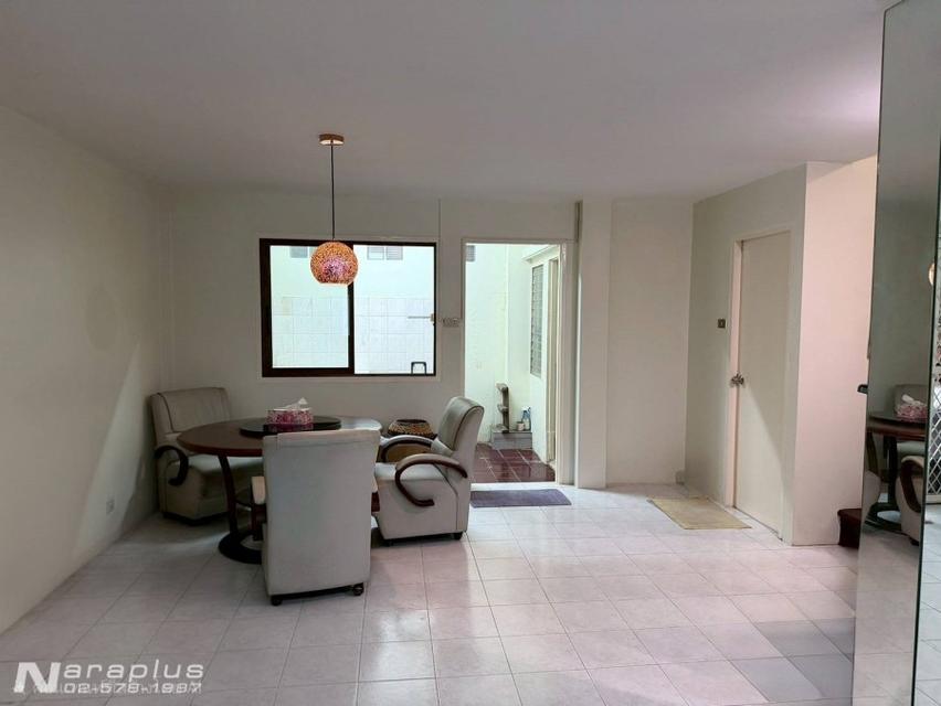 69010018 : ขายทาวน์เฮ้าส์ 3 ชั้น (หนังริม) ม.ธันยกานต์ รามอินทรา 40 แยก 31 นวลจันทร์ ใกล้รถไฟฟ้าสถานีรามอินทรา กม.6 ถูกกว่านี้ไม่มีอีกแล้วในย่านนี้ 5