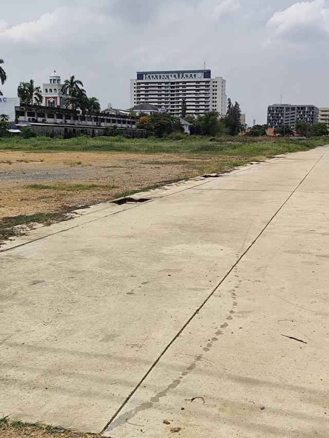 Sale Large land main road  13 Rais near Suvarnaphumi Airport ,Hospital ,ZONE ONNUT - LATKRABANG ROAD 10