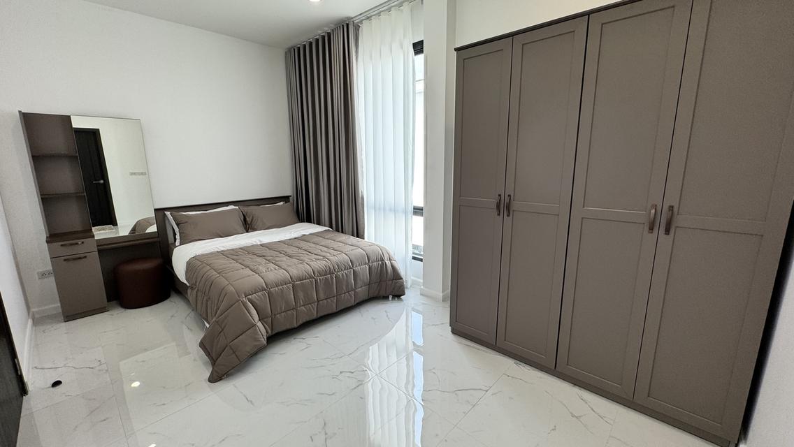 โครงการใหม่ Narit Ville ทาวน์โฮม 2 ชั้น 4 ห้องนอน 4 ห้องน้ำ 3