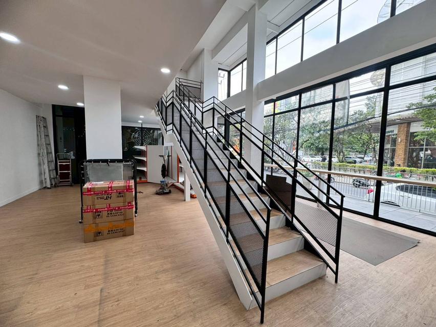 ให้เช่าพื้นที่ ชั้น 1 และชั้นลอย ทำเลเอกมัย ใกล้ BTS เอกมัย (N.1222) 7