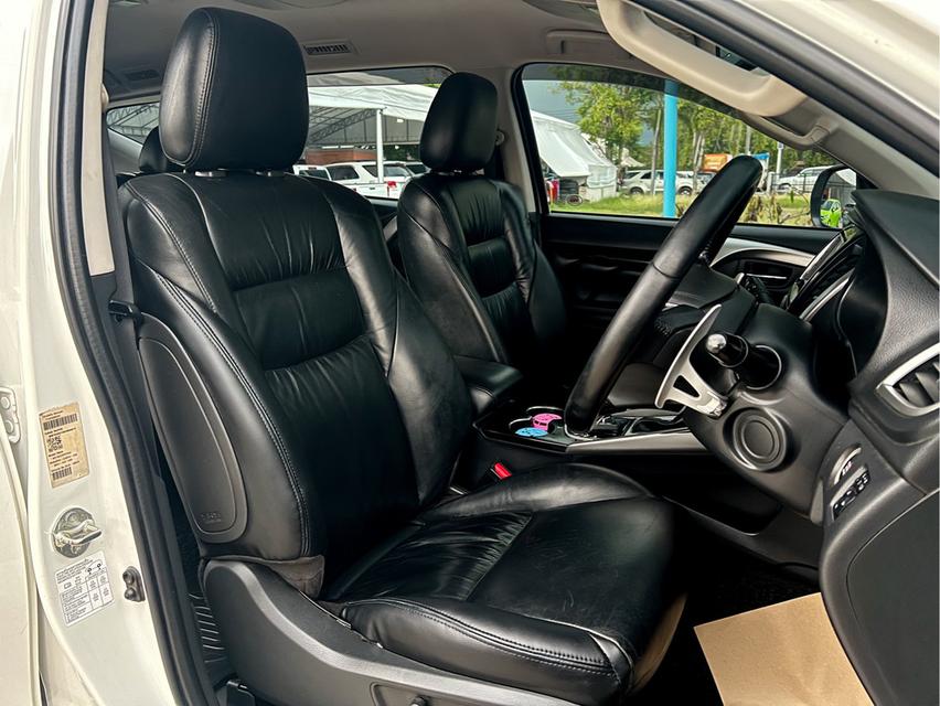 ขาย Mitsubishi Pajero 2.4GT 4wd ปี16 11