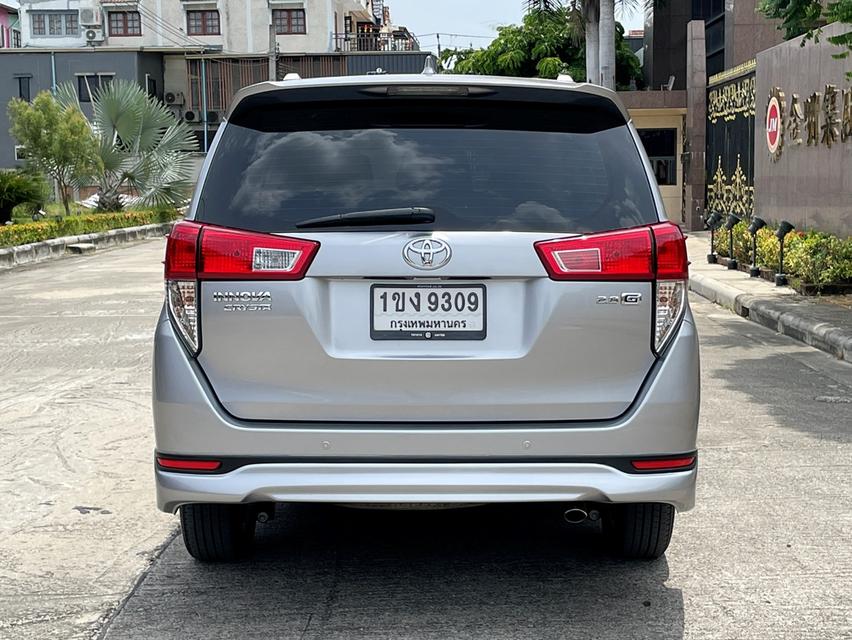 ขาย Toyoya Innova Crysta 2.8G ปี20 4
