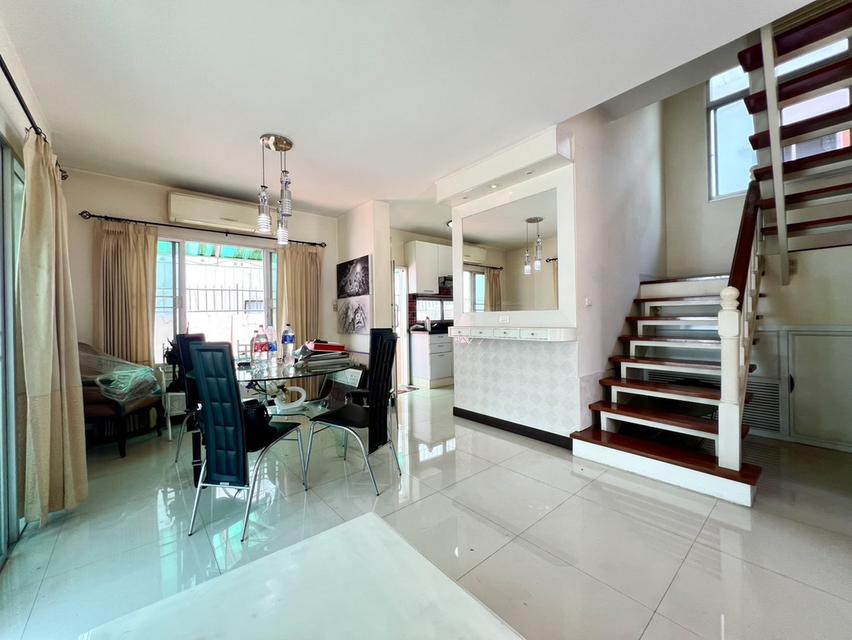 ✨ขายบ้านแฝด 2 ชั้น หลังมุม หมู่บ้านกฤษดา-ลากูน (ปิ่นเกล้า-พระราม5) เข้าออกได้ทั้งถนนกาญนาภิเษก และถนนนครอินทร์ 13