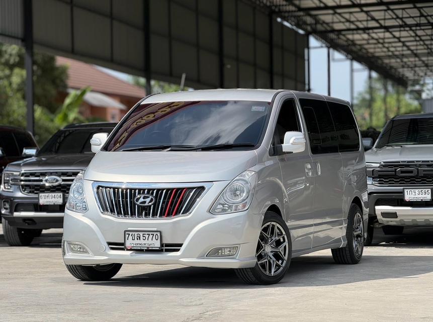 (แจ้งรหัสรถ WRT5770) 2012 HYUNDAI GRAND STAREX, 2.5 VIP