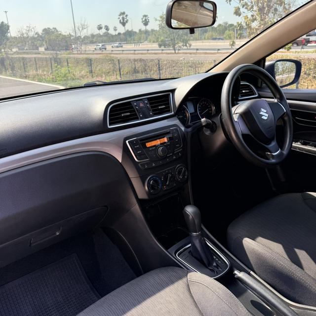 SUZUKI Ciaz GL 2015 Auto ✅ไม่มีชนหนักพลิกคว่ำน้ำท่วมไม่แก็ส 8