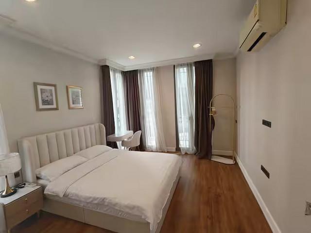 ให้เช่าบ้านสุขุมวิท49/1 บ้านหรู Pool villa มีลิฟต์ 4 ห้องนอน 6 ห้องน้ำ จอดรถได้ 6-7คัน ใกล้สมิติเวช 7