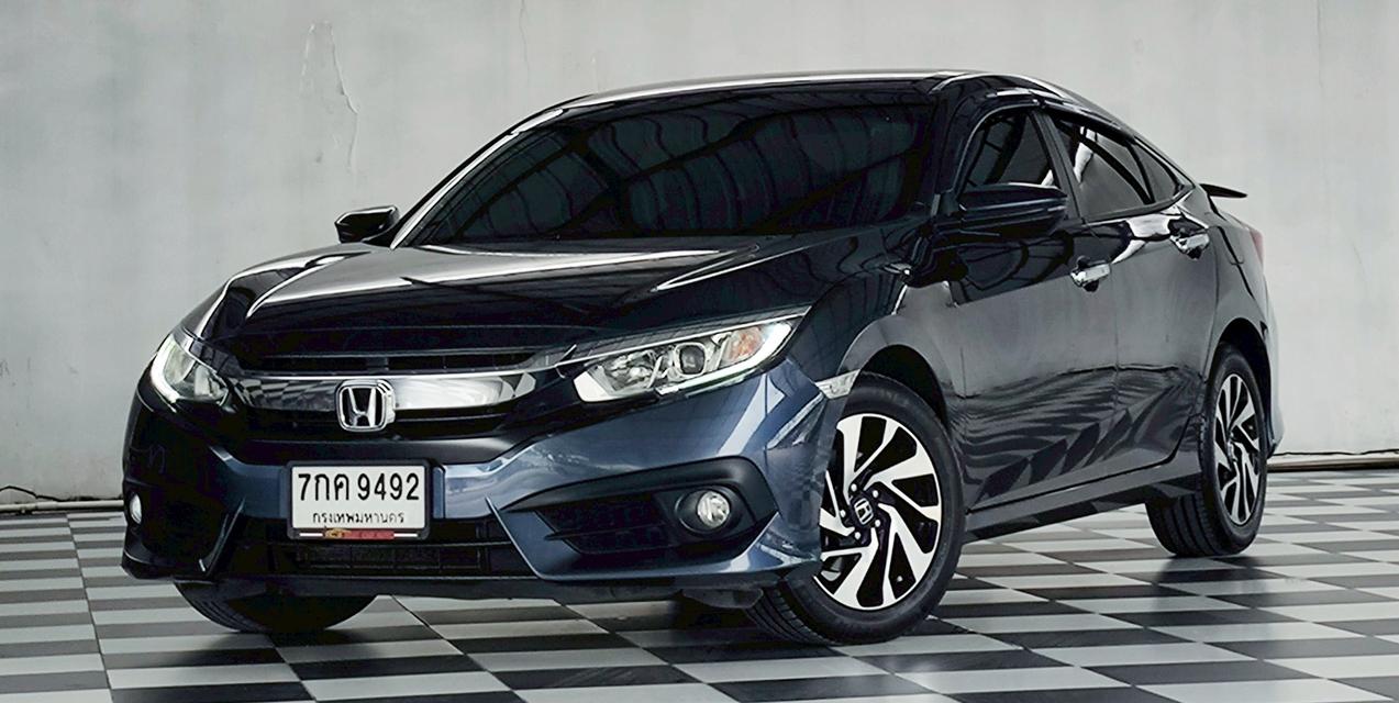 🔥HONDA CIVIC FC 1.8 EL เกียร์ ปี 2017 จด18 🔥(สีน้เงิน) เคดิตดีฟรีดาวน์