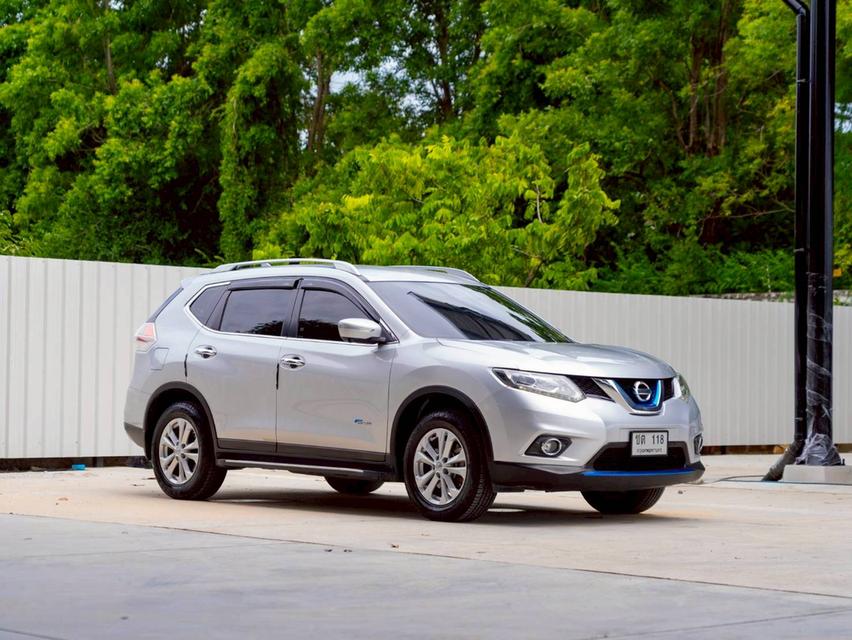 NISSAN X-TRAIL 2.0V 4WD ปี จด 2016 สภาพสวยเดิมๆ