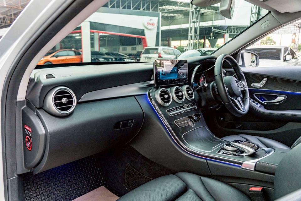 รหัสรถ NP6870 รุ่นรถ : BENZ C300e AVANTGARDEปีรถ : 2019 14