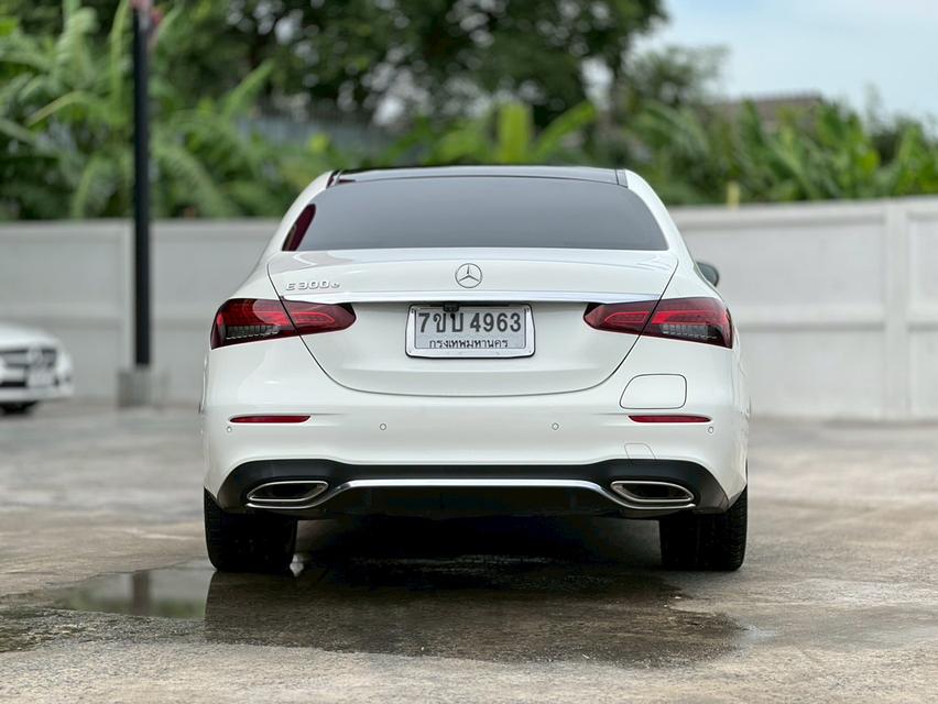 ปี 2021 BENZ E-CLASS, E300e 2.0 AMG DYNAMICโฉม W213 ปี16-24 (facelift) สีขาว รูปที่ 3