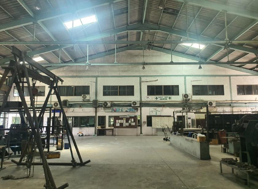 ที่ดินโรงงานและบ้านผู้บริหารหรู โรงงานพร้อมใบอนุญาต บ้านพักคนงาน โรงอาหาร ที่จอดรถ ป้อมยาม เนื้อที่ 9 ไร่  นครหลวง อยุธยา 35 ล้าน จาก 45 ล้าน 2