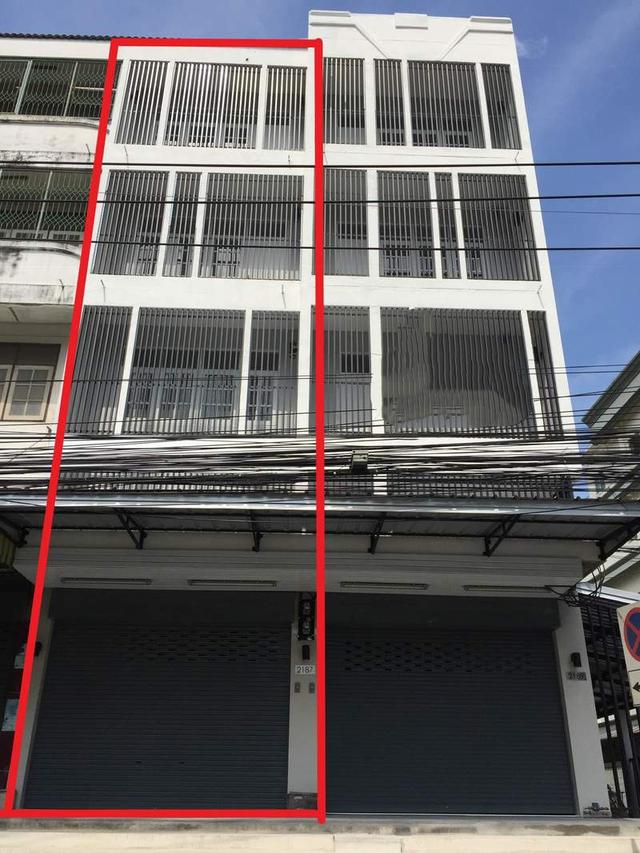 ให้เช่าตึกแถว 4 ชั้น ติดถนนอ่อนนุช ปากซอยอ่อนนุช | ทำเลค้าขายดี เดินทางสะดวก 🔥 1
