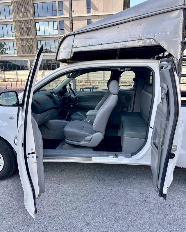 TOYOTA HILUX VIGO 2.7 VVT-i Open Cab เกียร์ M/T สีขาว ปี 2011 10