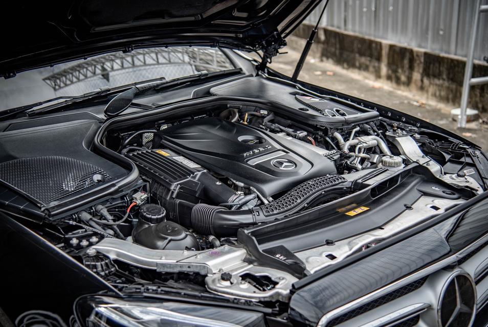 Mercedes-Benz E300e AMG 2.0 W213 AT 2020 ( 9กฬ 1023 )ไมล์ 133,xxx km.!!! ราคา 899,000 บาท รูปที่ 9