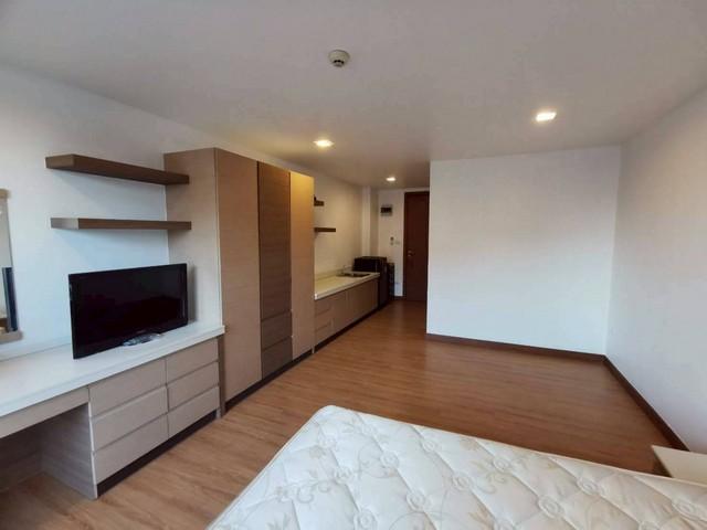 ให้เช่าคอนโดบางแสนชลบุรี คอนโด เดอะลิฟวิ่ง บางแสน ตึกเอ ห้อง 24/107 (A504) ชั้น 5 ตึก A คอนโดตั้งอยู่ที่ ถนนบางแสนสายล่า 2