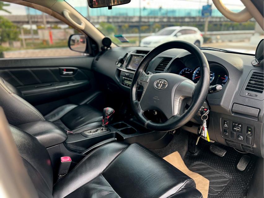 ขาย Toyota Fortuner 3.0D4D ปี14 9
