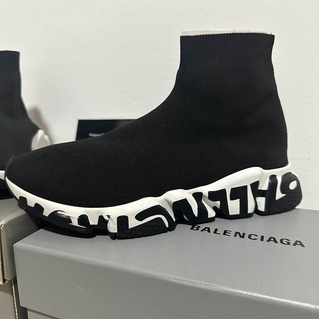 ลองเท้า BALENCIAGA เบอร์42 รูปที่ 4