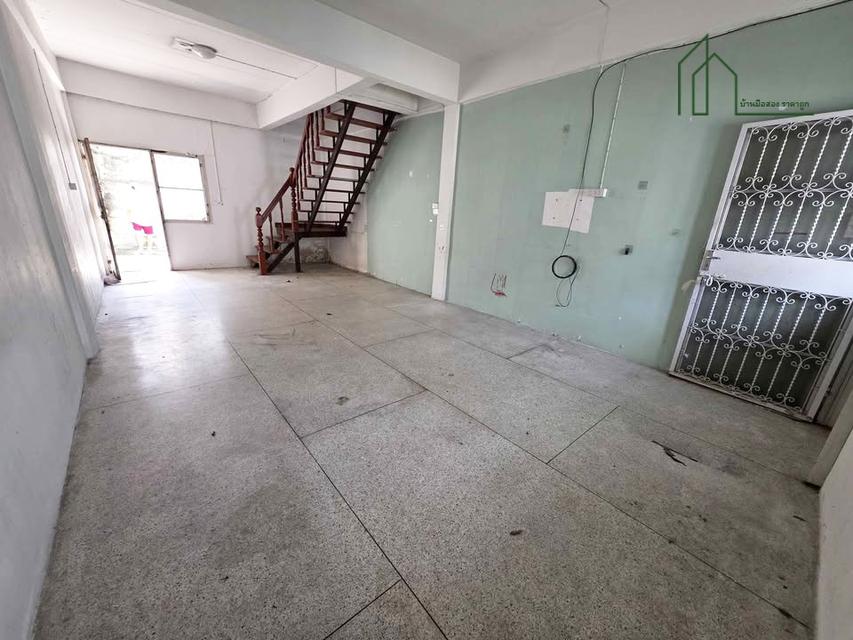 บ้านทาวเฮ้าส์ 2ชั้น หมู่บ้านเฟื่องฟ้าโครงการ2 (ซอยศรีสมิตร) ถ.เทพารักษ์  3