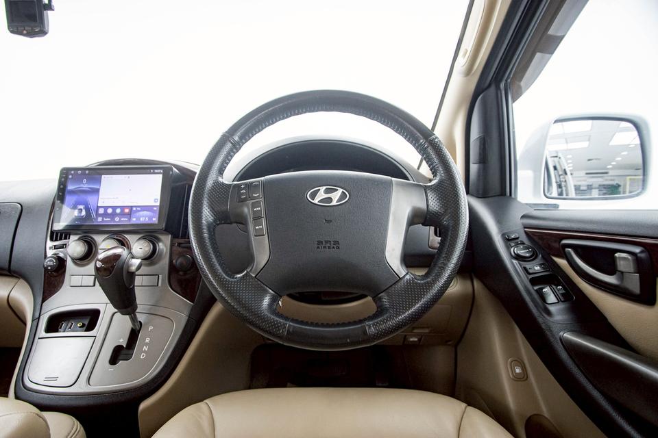 HYUNDAI GRAND STARLEX VIP 2.5 2012  14