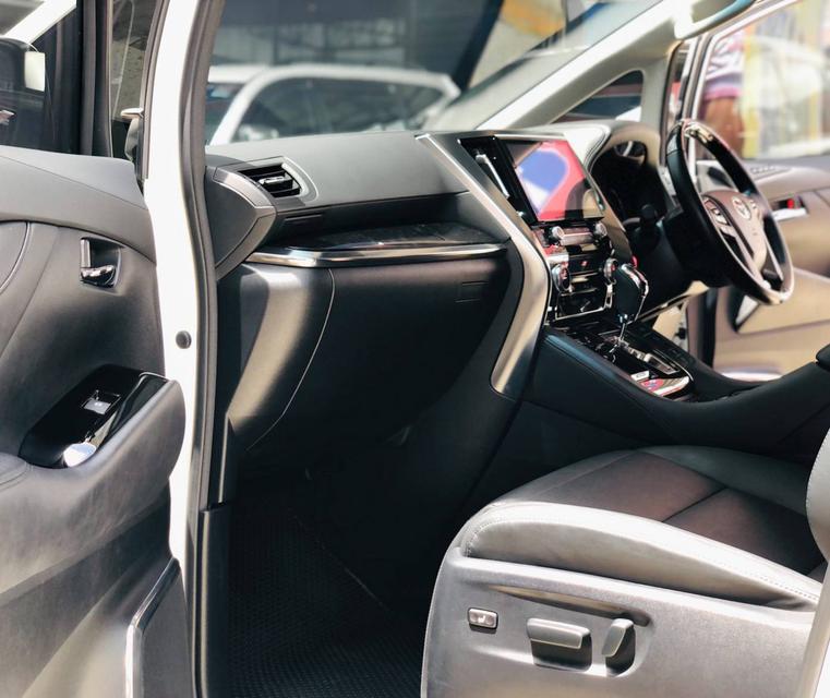Toyota Alphard 2.5SC Package Top สุด ปี 2019 2