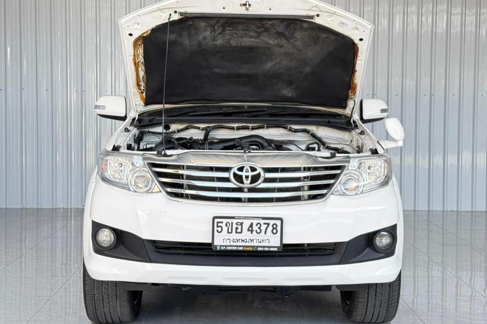 Toyota Fortuner 2.7V เบนซิน เกียร์ออโต้ ปี2012
