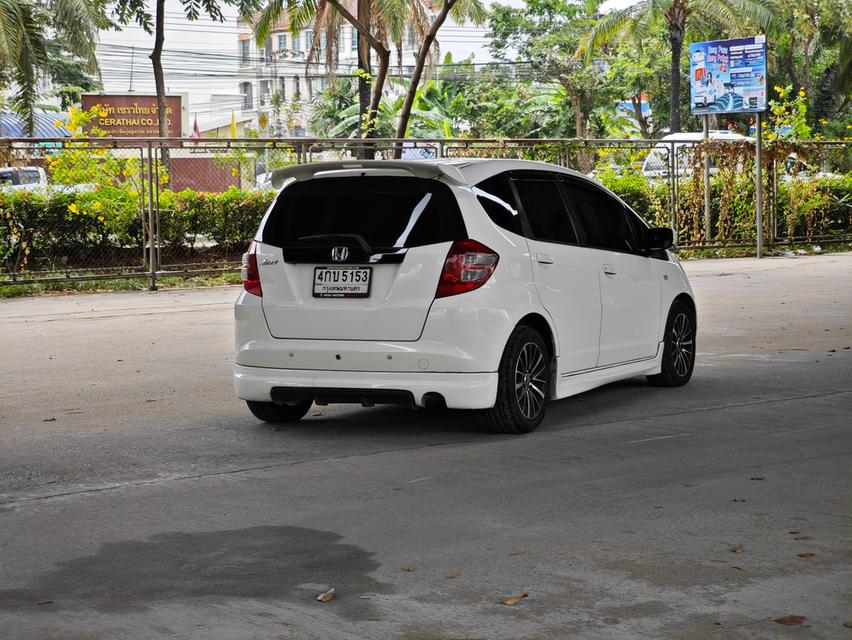 ขายรถ Honda Jazz 1.5S ปี 2010 สีขาว เกียร์ออโต้ 4