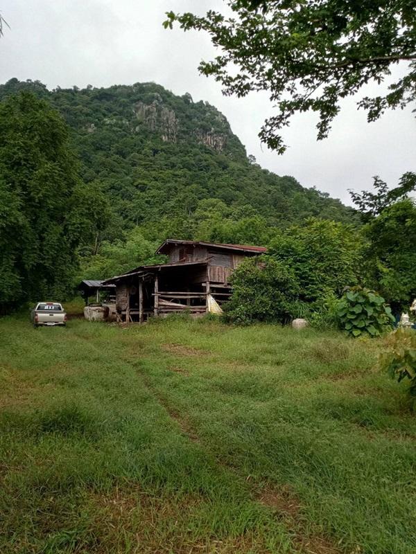 ขายด่วน! ที่ดินเปล่า ทำเลดี ใกล้เมืองนครสวรรค์ เนื้อที่ 160 ตร.ว. โทร 092-6869618 2