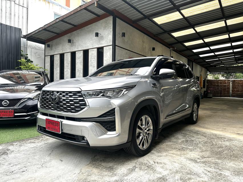 2023 TOYOTA INNOVA ZENIX 2.0 HEV PREMIUM ไมล์น้อย
