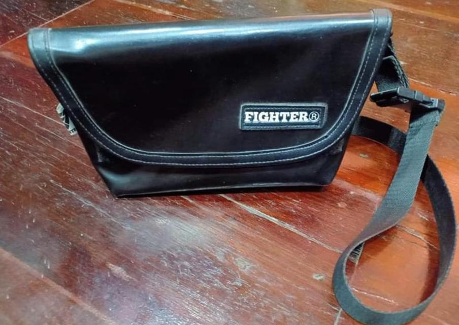 กระเป๋า Fighter สีดำ