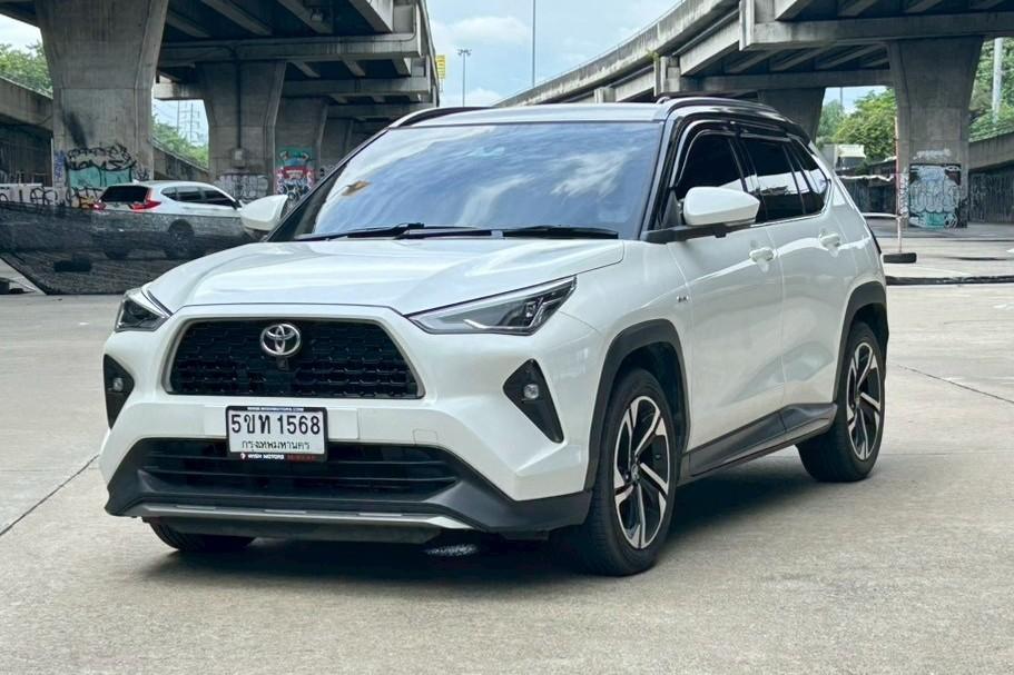 🚗 2024 Toyota Yaris Cross 1.5 HEV Premium luxury AT