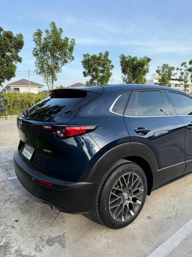 Mazda CX-30 สีดำ 5