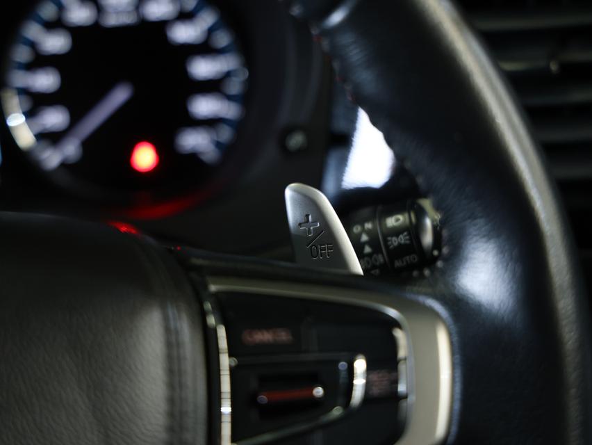 2021 Mitsubishi Outlander PHEV 2.4 (ปี 20-26) GT Premium 4WD SUV AT B3539 รูปที่ 7