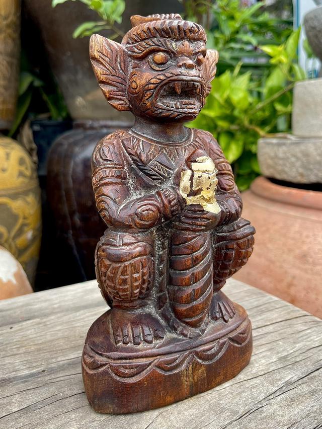 หนุมานไม้สักแกะสลัก หลวงพ่อดิ่ง วัดบางวัว ฉะเชิงเทรา พิมพ์หน้าโขน