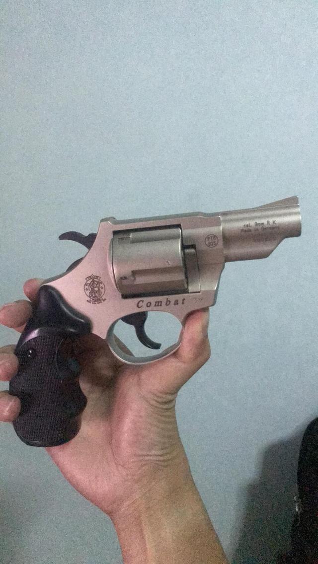 ปืนสำหรับแสดงหนังเสียงเปล่า Blank Gun ยี่ห้อ UMAREX : Smith & Wesson COMBAT nickel, plastic grips, cal. 9mm RK