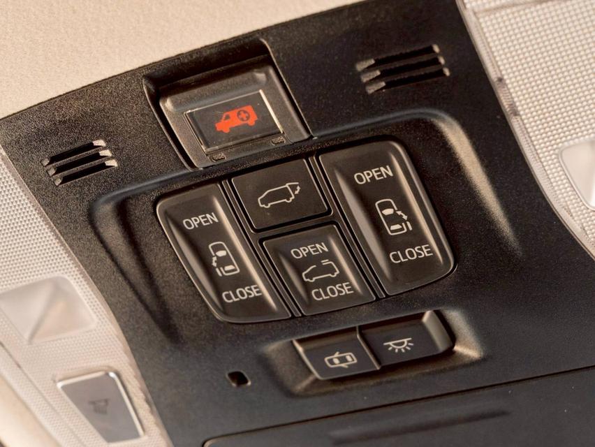 🚨Toyota Vellfire 2.5Z G Edition ปี 2018เจ้าของเดียว รถสวย เดิม ไม่มีประวัติชน เล่มพร้อมโอน 18