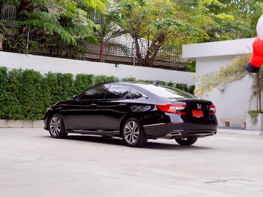 Honda Accord 1.5El ปี23 7