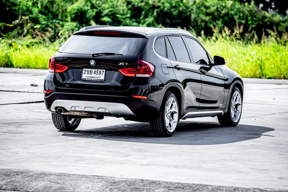 Bmw X1 Sdrive18i XLine ปี 2014 สีดำ  6