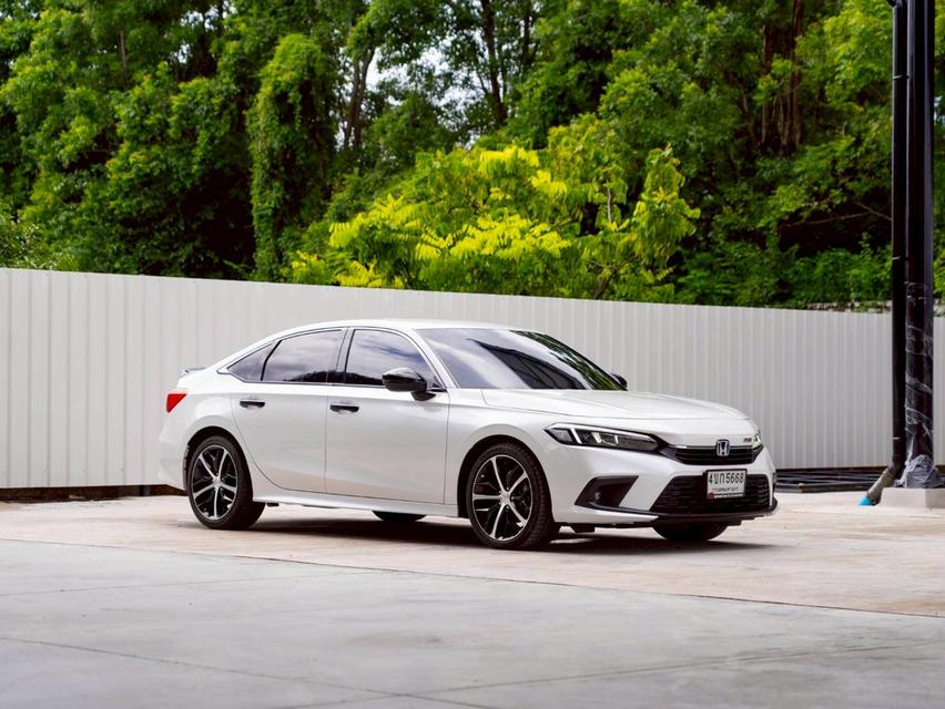 Honda civic 2.0 e:Hev RS ปี 2023 ไมล์วิ่ง : 15,xxx km.  รถสวย เล่มพร้อม กุญแจสำรองครบ 