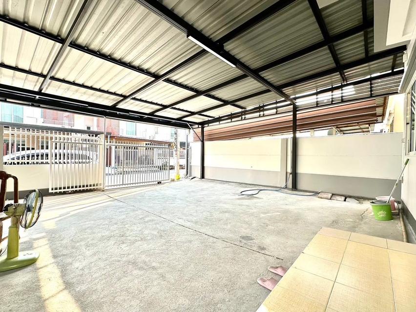 ให้เช่า - บ้านเดี่ยว รีโนเวทใหม่ทั้งหลัง ปากซอยถนนคุ้มเกล้า 39 ใกล้นิคมลาดกระบัง และสนามบินสุวรรณภูมิ 17