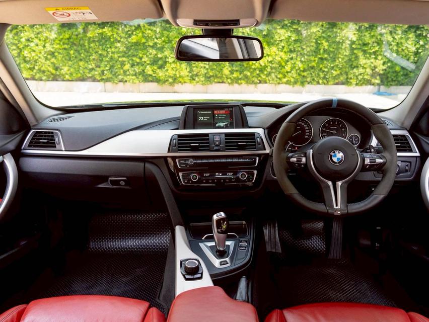 BMW 330e 2.0 Sport ปีจด 18 รูปที่ 16