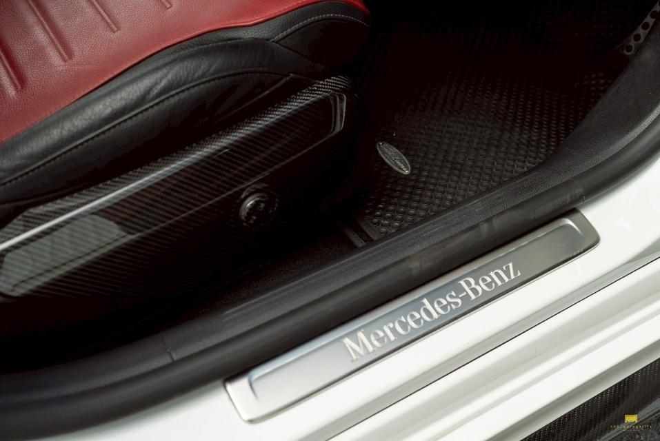 Mercedes-Benz C350e | 2022 | สีขาว รูปที่ 16