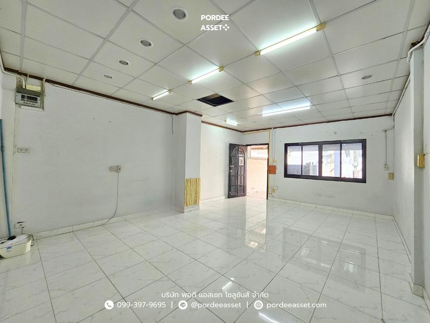 ขาย!! ทาวน์เฮ้าส์ 3 ชั้น ซื่อตรงการ์เด้น ถนนรัตนาธิเบศร์ ไทรม้า เมืองนนทบุรี (ขนาด 19 ตร.ว.) ติดถนนใหญ่และรถไฟฟ้า ทำเลดีๆแบบนี้ หาไม่ได้อีกแล้ว 17