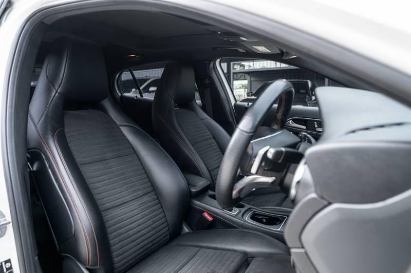 รหัสรถ 67GG8909 #Mercedes #Benz #GLA 250 AMG Night Edition ปี 2020* สีขาว รูปที่ 16