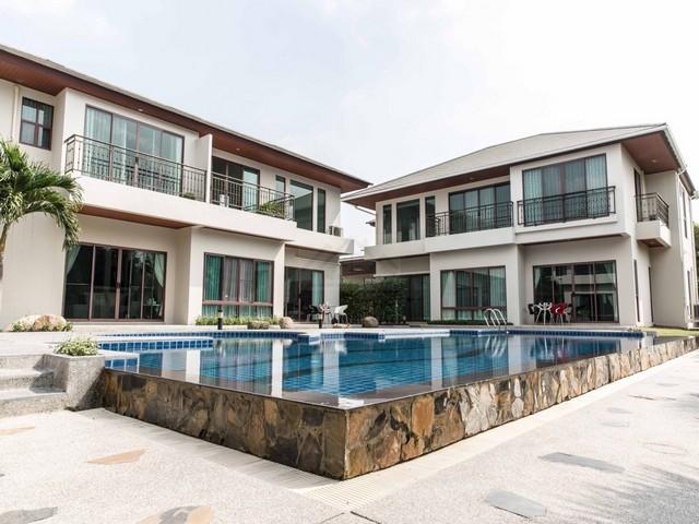 ให้เช่าบ้านเดี่ยว 2 ชั้น 3 หลัง 400 ตรว. 12 ห้องนอน หมู่บ้านเพอร์เฟค มาสเตอร์พีช พระราม 9 พร้อมสระว่ายน้ำ ใกล้ Stamford  1