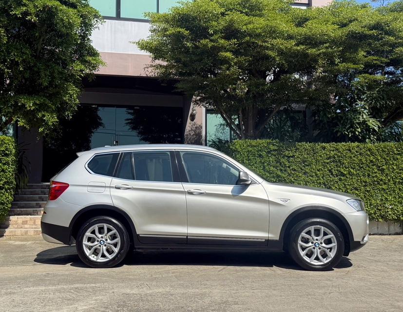 2014 BMW X3 20D XDRIVE รถมือเดียวออกป้ายแดง รถวิ่งน้อย เข้าศูนย์ตามระยะ รถไม่เคยมีอุบัติเหตุครับ 2