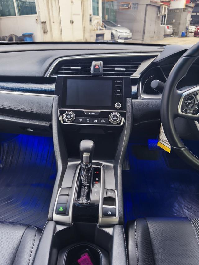 HONDA CIVIC 1.8EL 2019 13